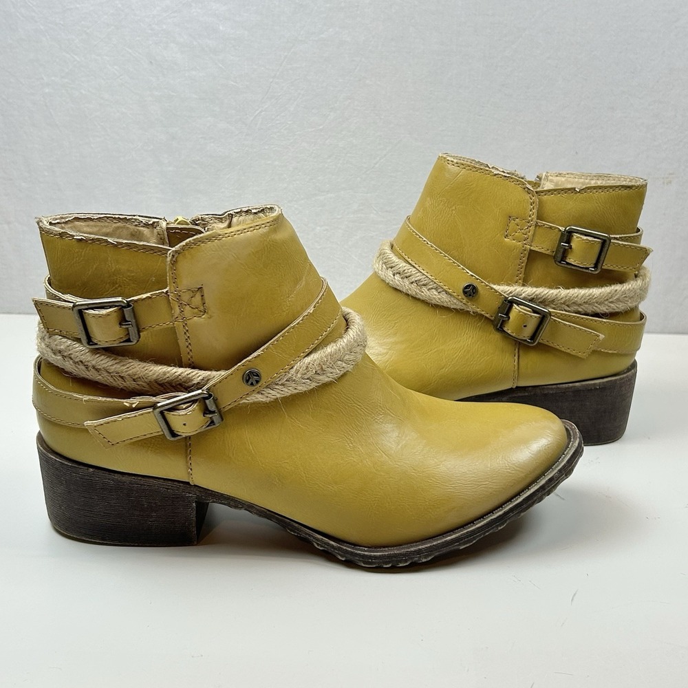Groove Booties Western Country Festival Rope Mustard Yellow "Danger" Rodeo Sz 7